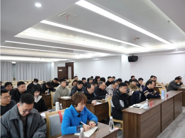 市城投集團(tuán)召開違規(guī)套取資金問題專項整治暨國有、集體資產(chǎn)違規(guī)轉(zhuǎn)租問題專項治理工作推進(jìn)會